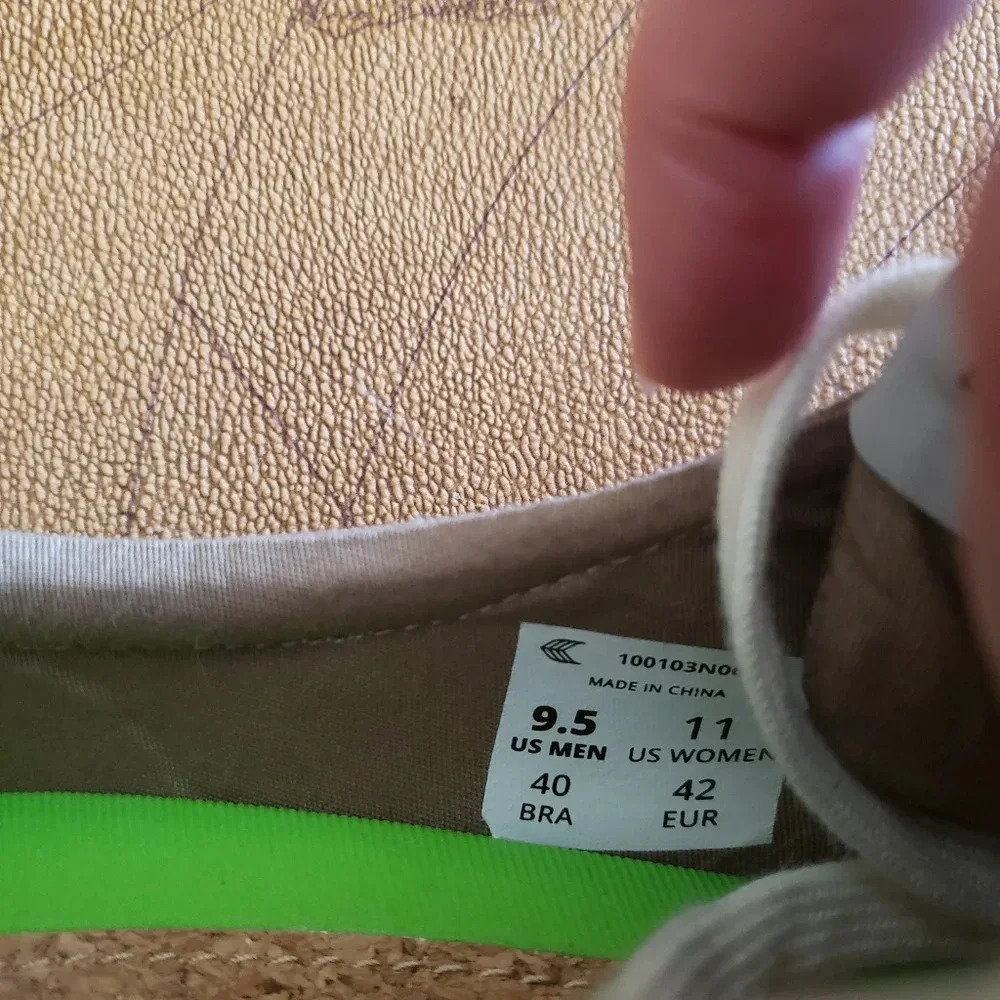 *CARIUMA, Canvas sneakers, Size 9.5, Tan sand - Picture 3 of 13